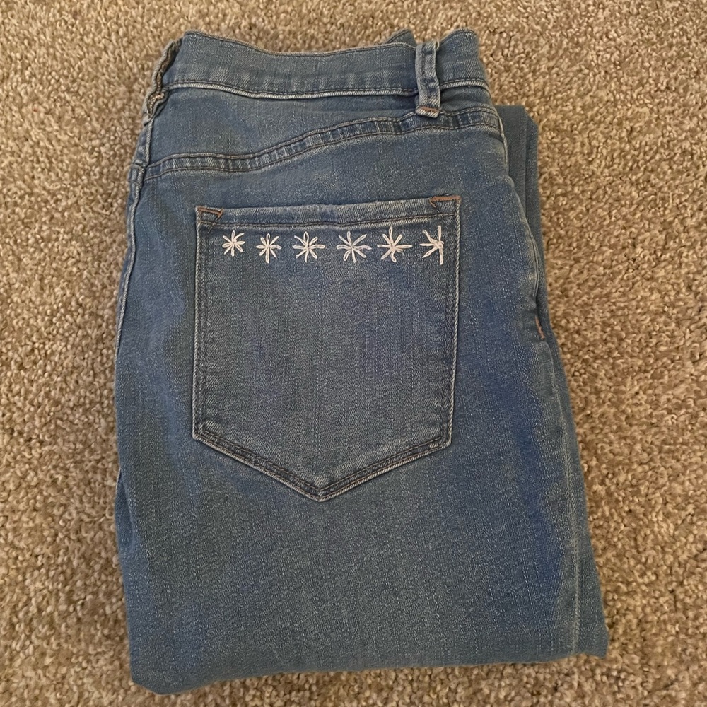 Jeans with Pocket Embroidery